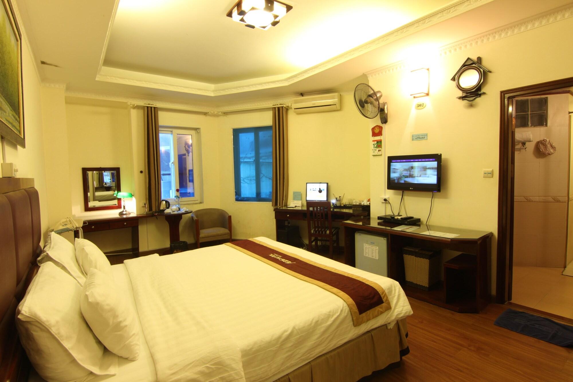 A25 Hotel - 61 Luong Ngoc Quyen ハノイ市 エクステリア 写真